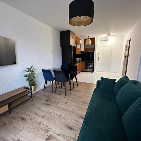 Sdh 3 Radzymin Comfortable Apartment Near Warsaw Exterior photo